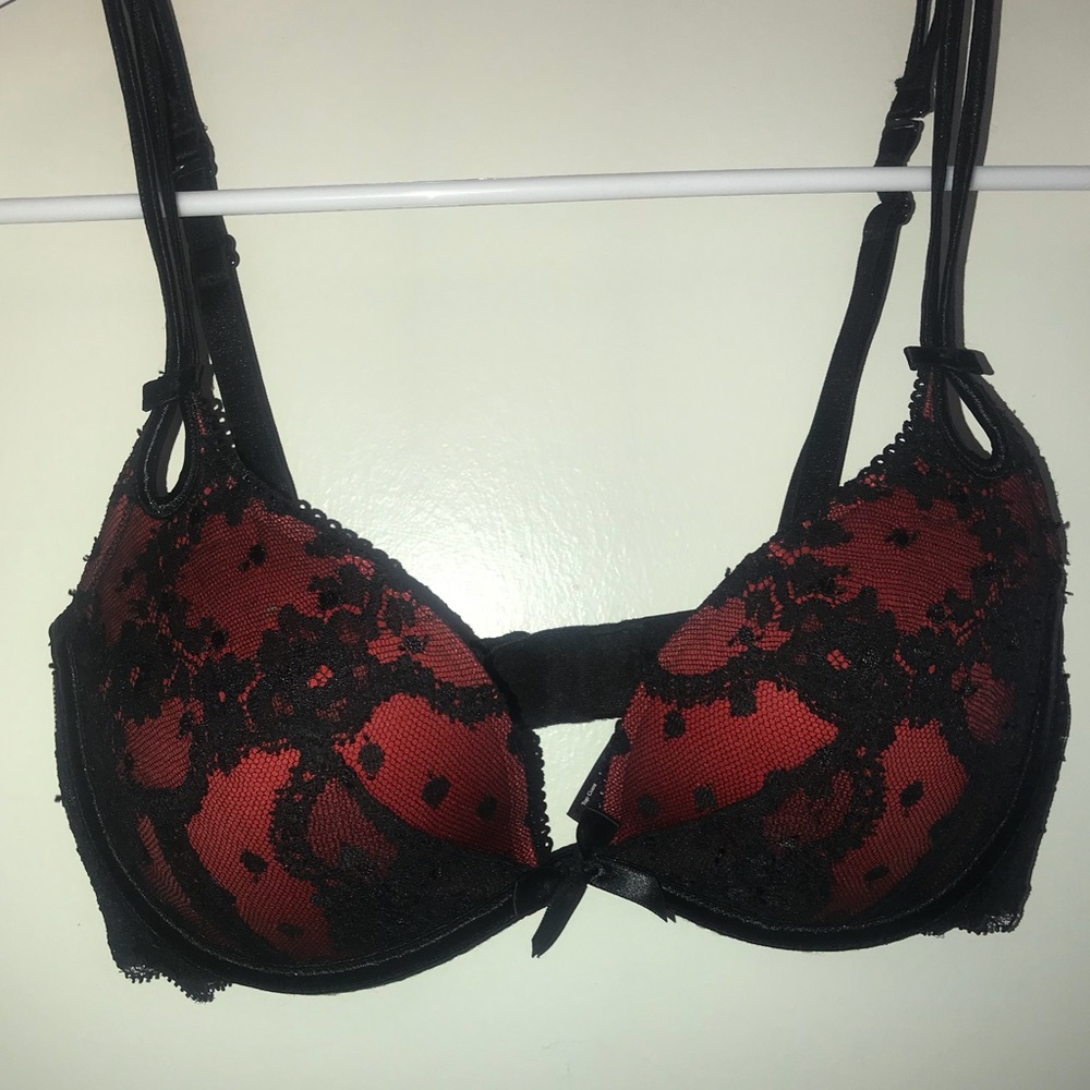 VS Lace Push Up Bra